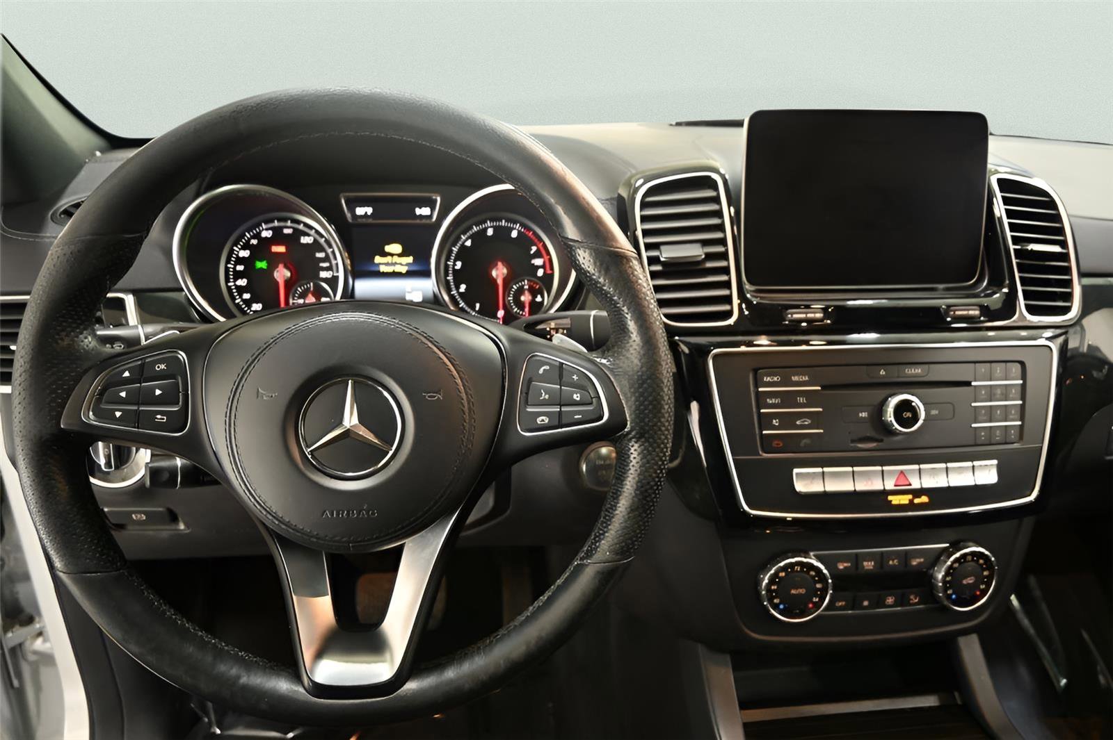 Used 2018 Mercedes-Benz GLS 450 4MATIC w/ Premium Package image 10