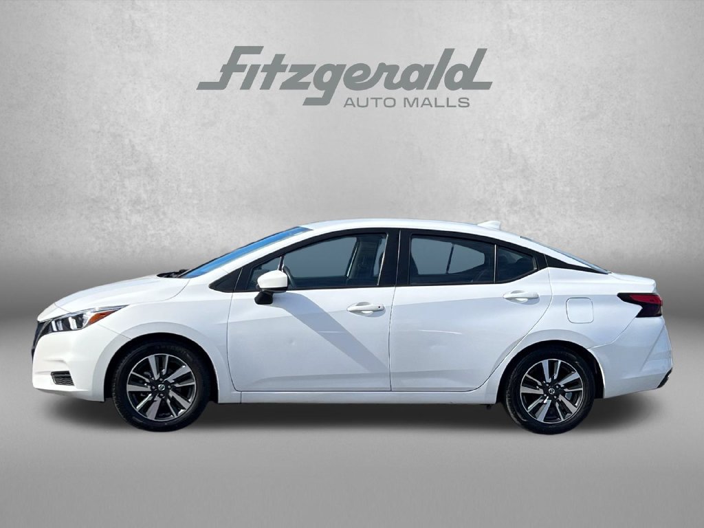 Used 2022 Nissan Versa SV FWD image 5