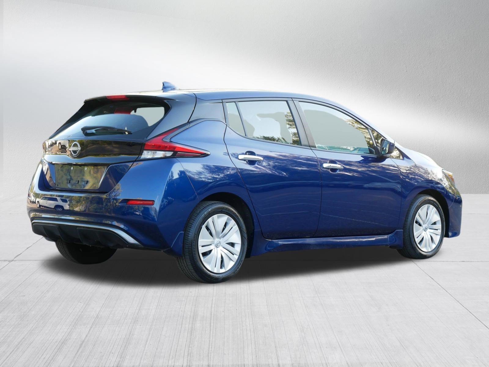Certified 2025 Nissan Leaf S FWD image 7
