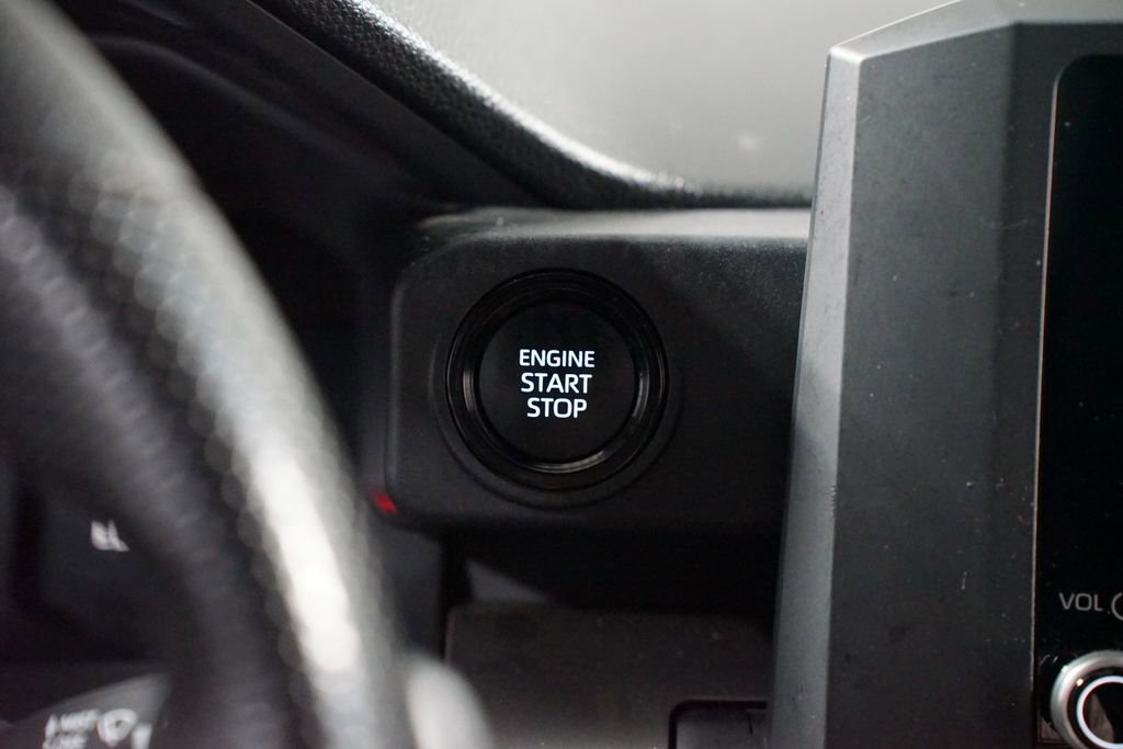 Certified 2024 Toyota Tacoma SR5 image 18