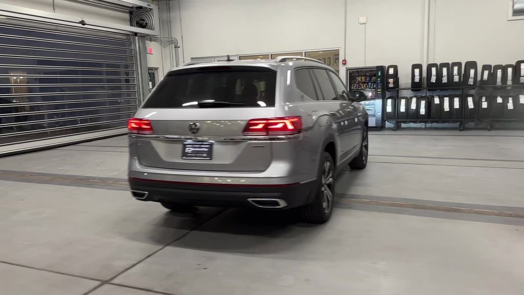Used 2022 Volkswagen Atlas SEL AWD/4WD image 11