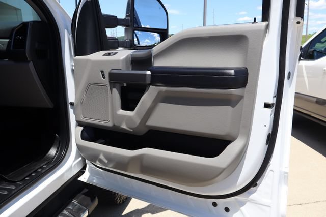 Used 2019 Ford F250 XLT w/ XLT Premium Package AWD/4WD image 33