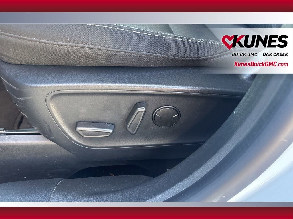 Used 2024 Ford Escape Active image 11