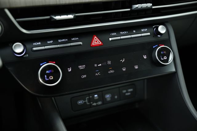 Certified 2025 Hyundai Sonata SEL image 39