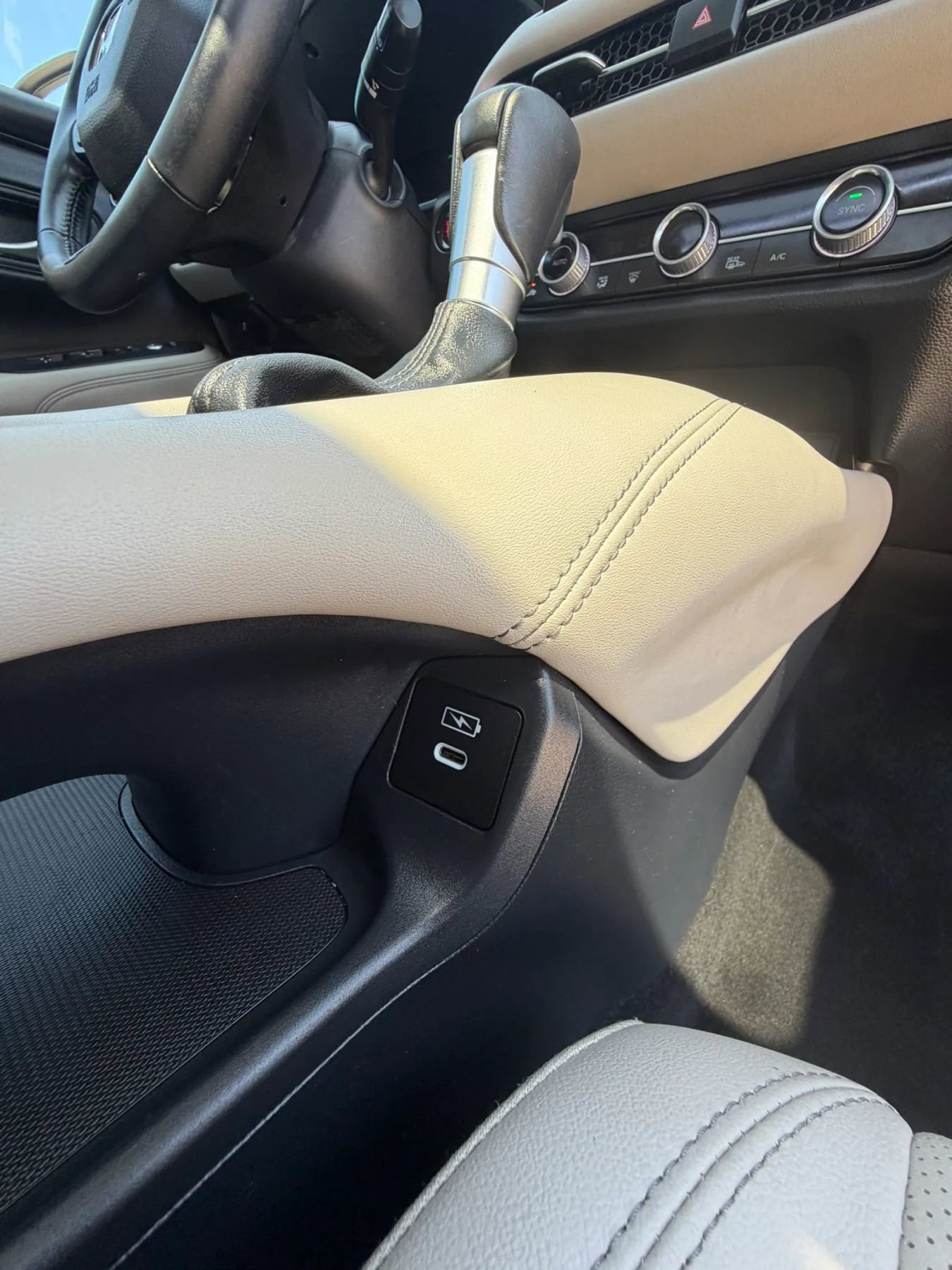 Used 2025 Honda HR-V EX-L image 34