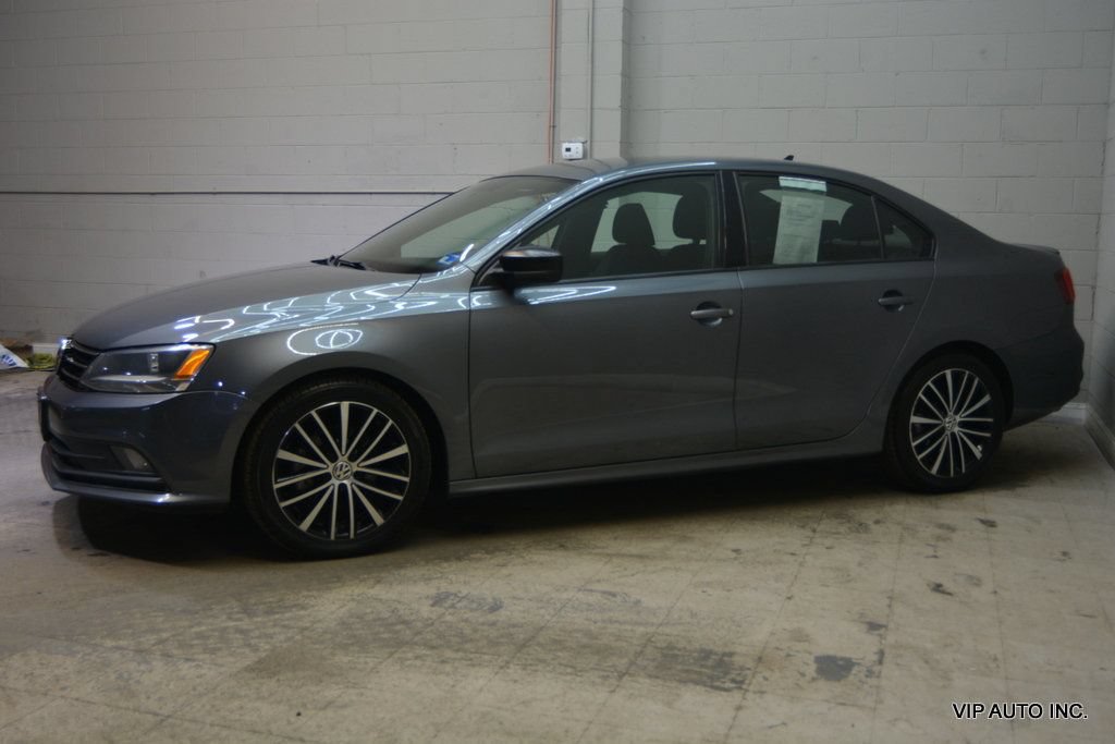 Used 2015 Volkswagen Jetta SE FWD image 4