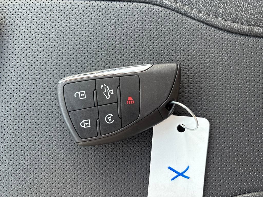 Used 2025 Chevrolet Silverado 1500 LTZ w/ LTZ Premium Package image 34