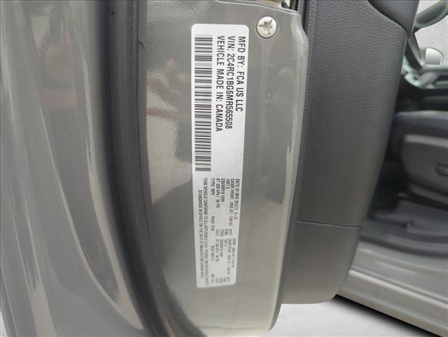 Used 2021 Chrysler Pacifica Touring-L w/ S Appearance Package FWD image 30