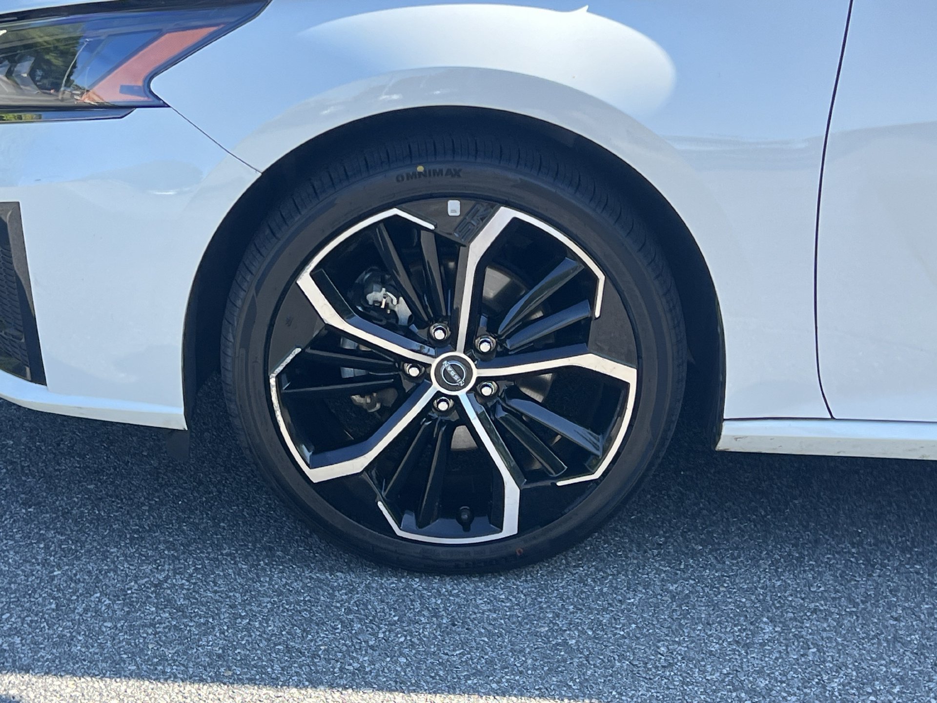 Used 2024 Nissan Altima 2.5 SR FWD image 30