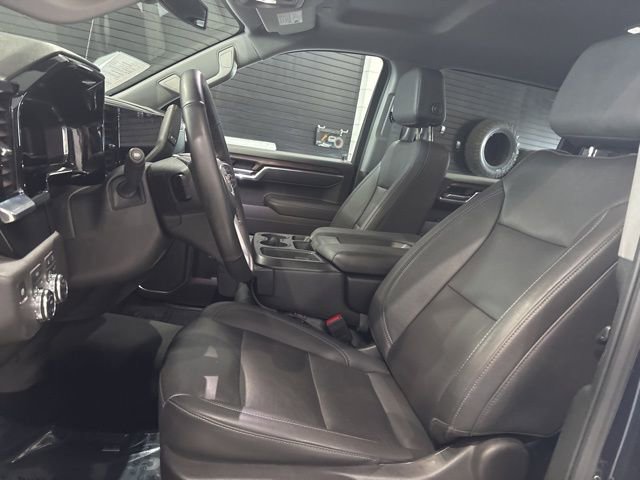 Used 2025 GMC Sierra 1500 SLT image 15