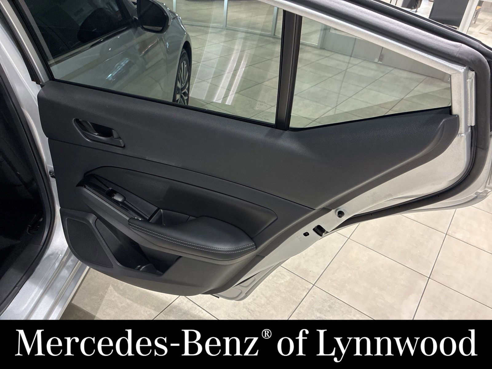 Used 2023 Nissan Altima 2.5 SV image 18