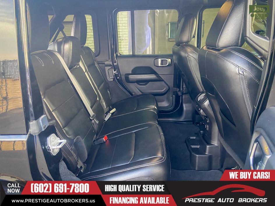 Used 2019 Jeep Wrangler Unlimited Sahara image 23