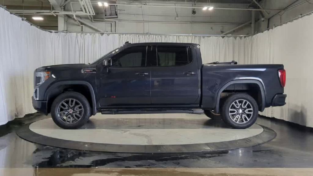 Used 2020 GMC Sierra 1500 AT4 w/ AT4 Premium Package AWD/4WD image 6