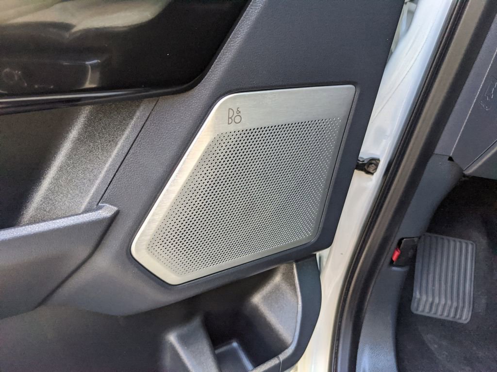 Used 2024 Ford F150 Lightning Platinum image 25