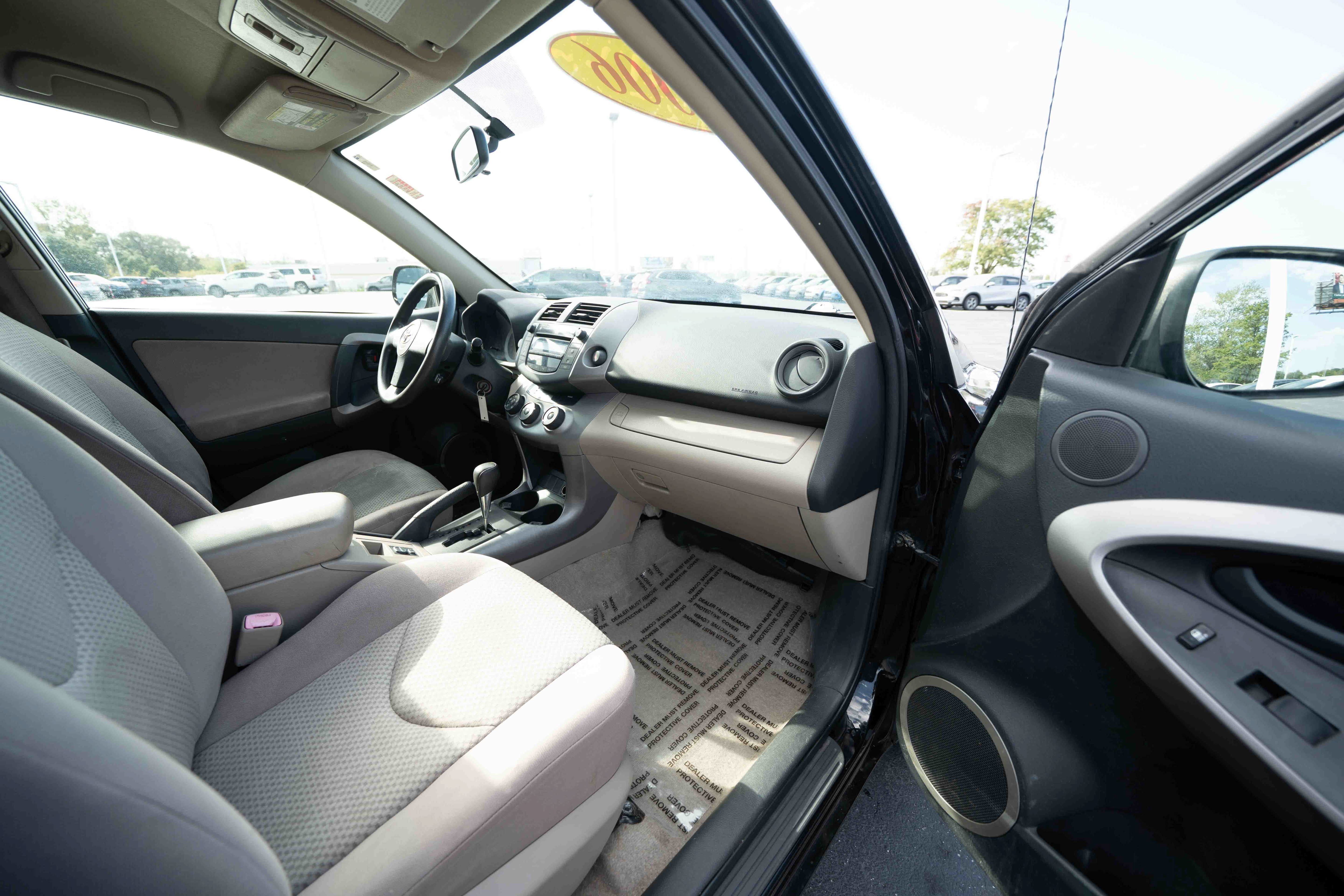 Used 2006 Toyota RAV4 2WD image 26