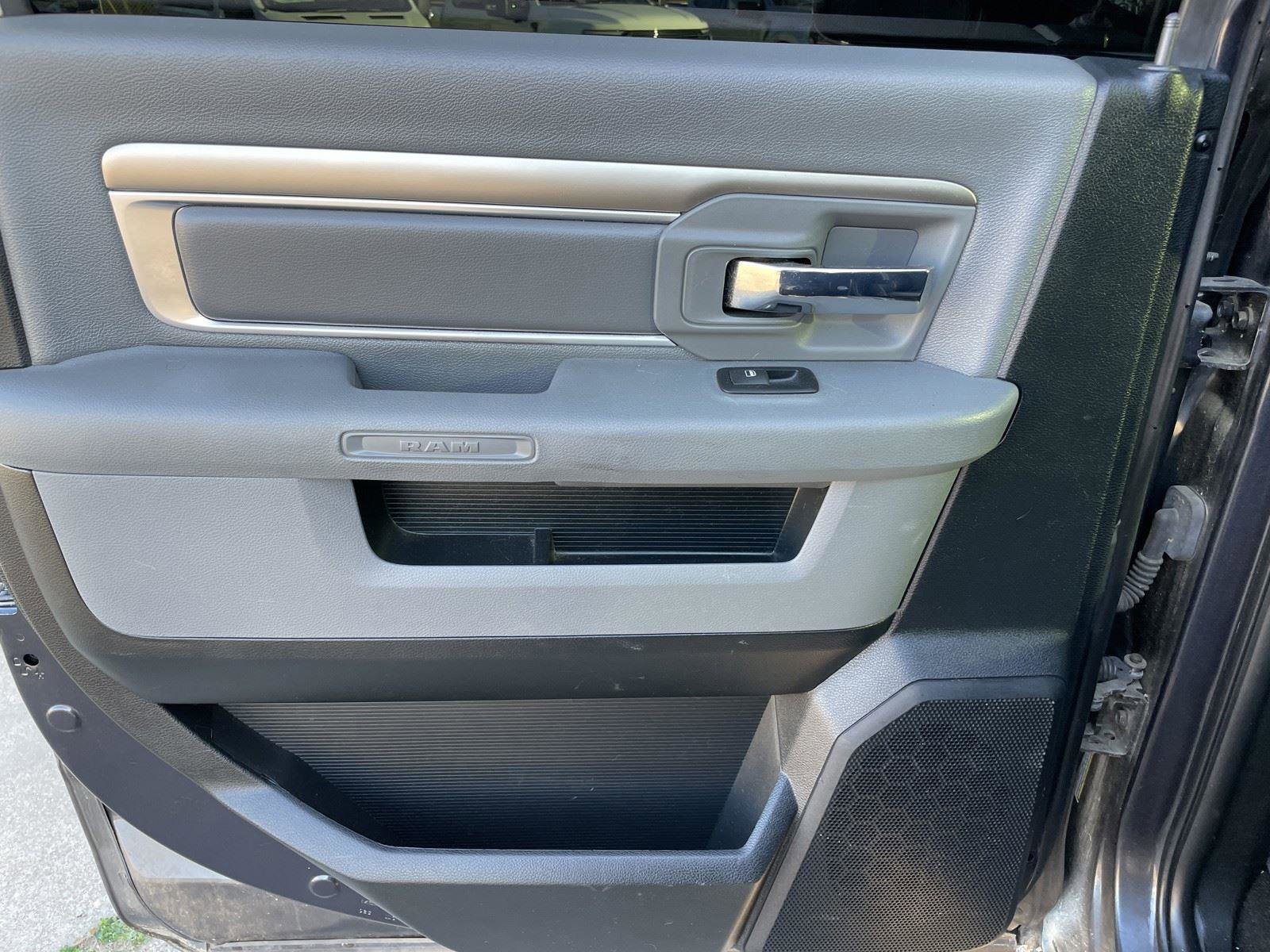 Used 2017 RAM 1500 Lone Star image 42