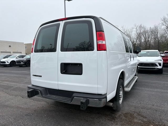 Used 2024 Chevrolet Express 2500 w/ Driver Convenience Package RWD image 5