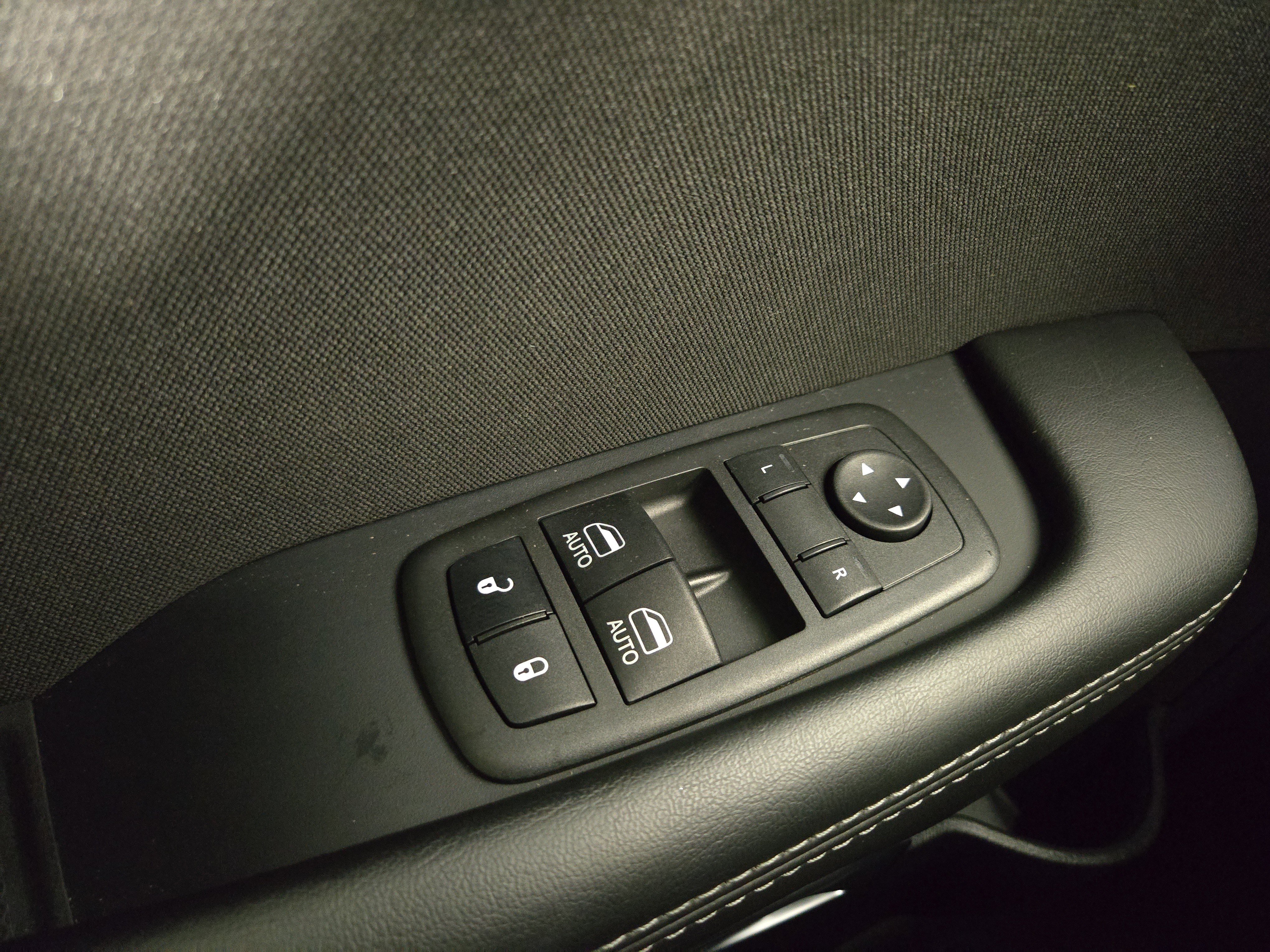 Used 2022 Dodge Challenger R/T w/ Blacktop Package image 28