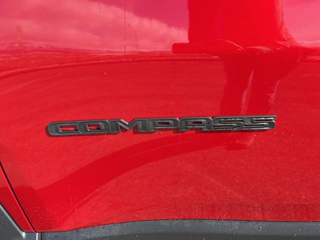 New 2026 Jeep Compass Latitude image 10