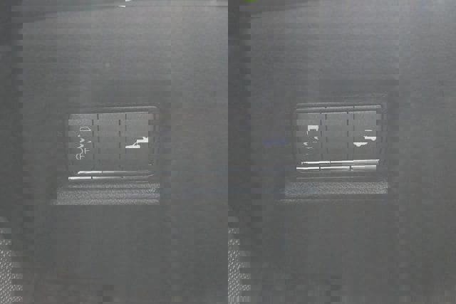 Used 2018 INFINITI Q60 3.0t Luxe image 37