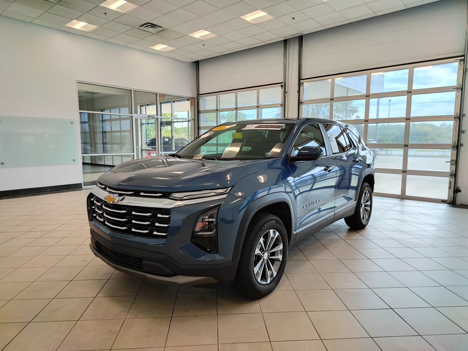 Used 2026 Chevrolet Equinox LT AWD/4WD image 7
