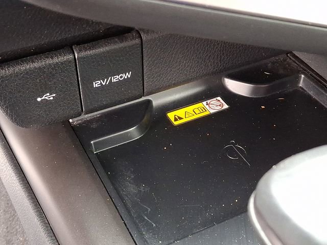 Used 2022 Toyota Camry XSE image 21