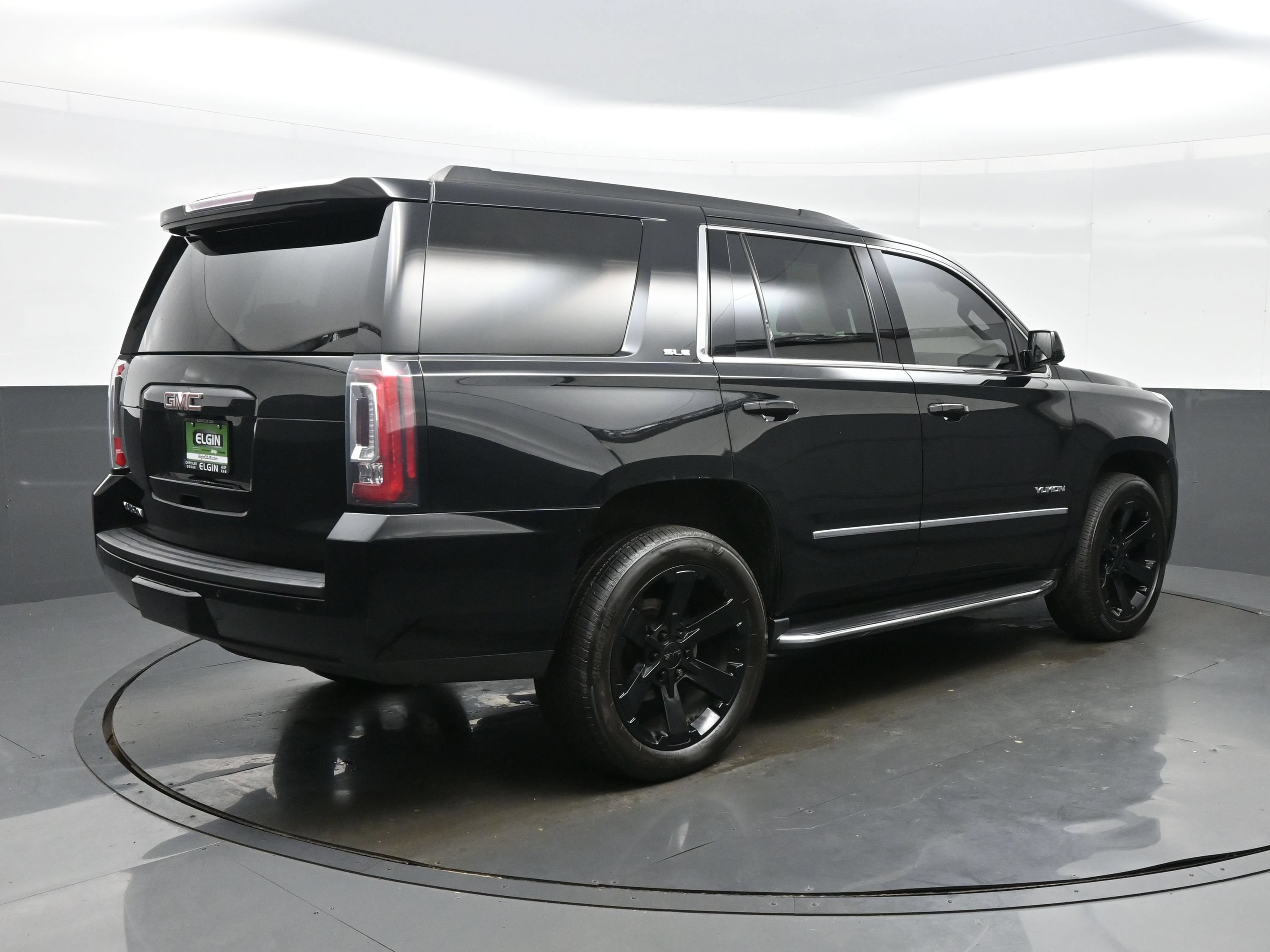 Used 2019 GMC Yukon SLE w/ HD Trailering Package AWD/4WD image 8