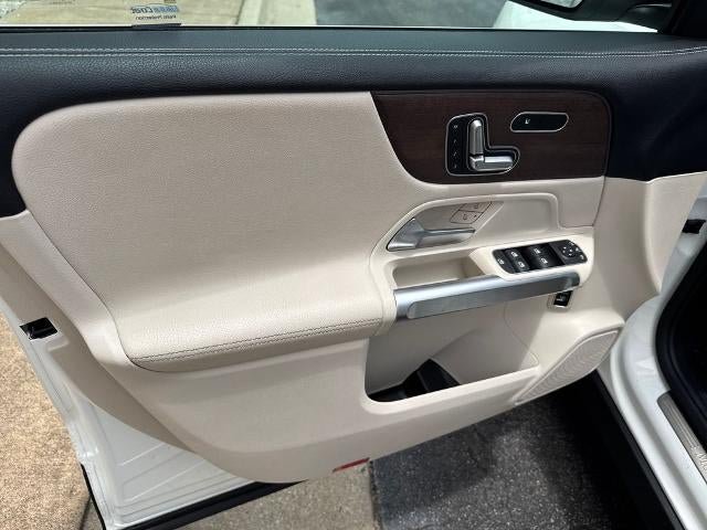 Used 2023 Mercedes-Benz GLB 250 image 10