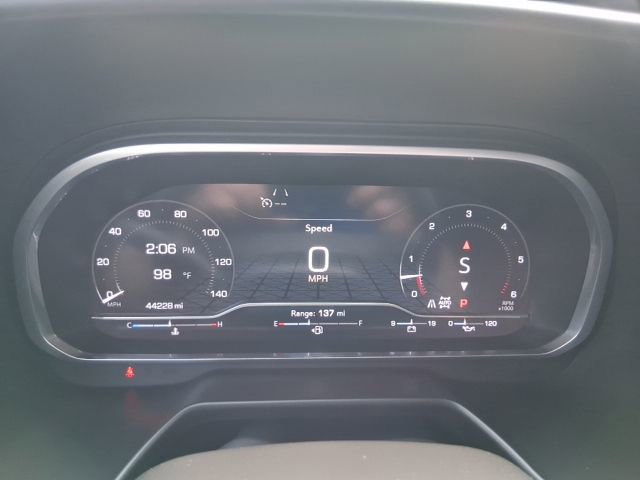 Used 2023 GMC Yukon AT4 w/ AT4 Premium Package AWD/4WD image 6