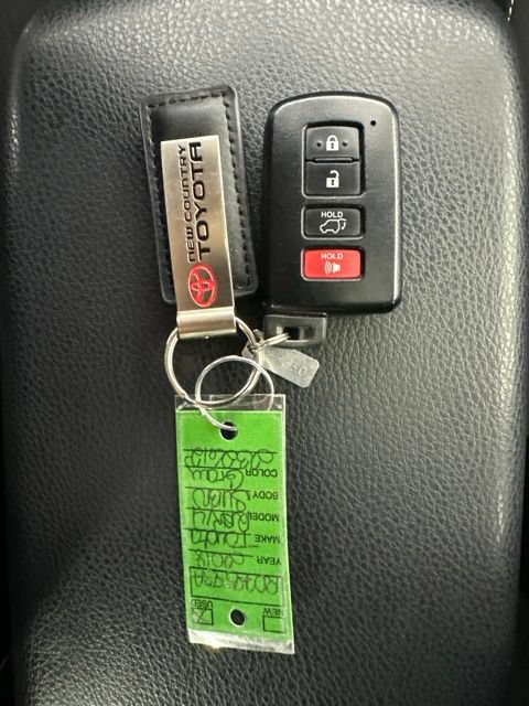 Used 2018 Toyota RAV4 XLE w/ Convenience Package AWD/4WD image 32