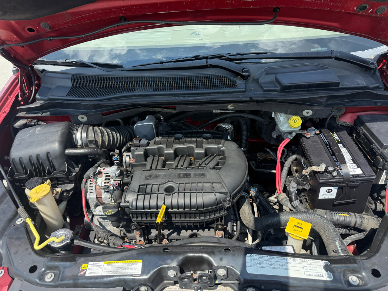 Used 2009 Chrysler Town & Country Limited w/ Entertainment Group #3 image 29