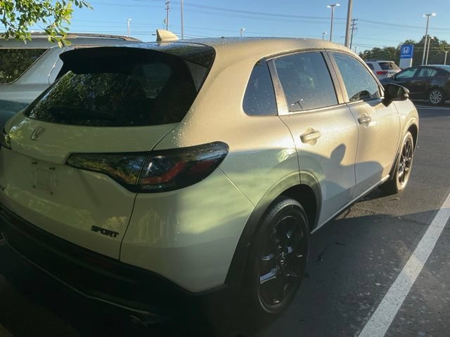 Used 2023 Honda HR-V Sport image 6