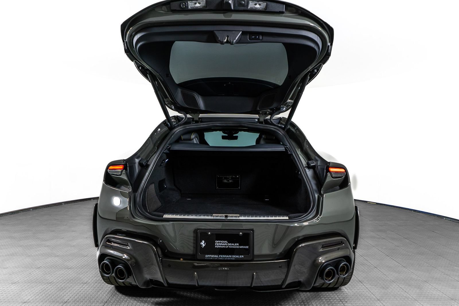 Certified 2025 Ferrari Purosangue AWD/4WD image 39