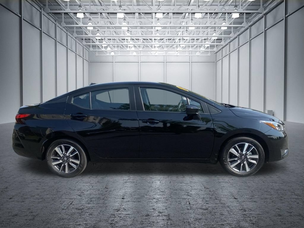 Certified 2025 Nissan Versa SV FWD image 4