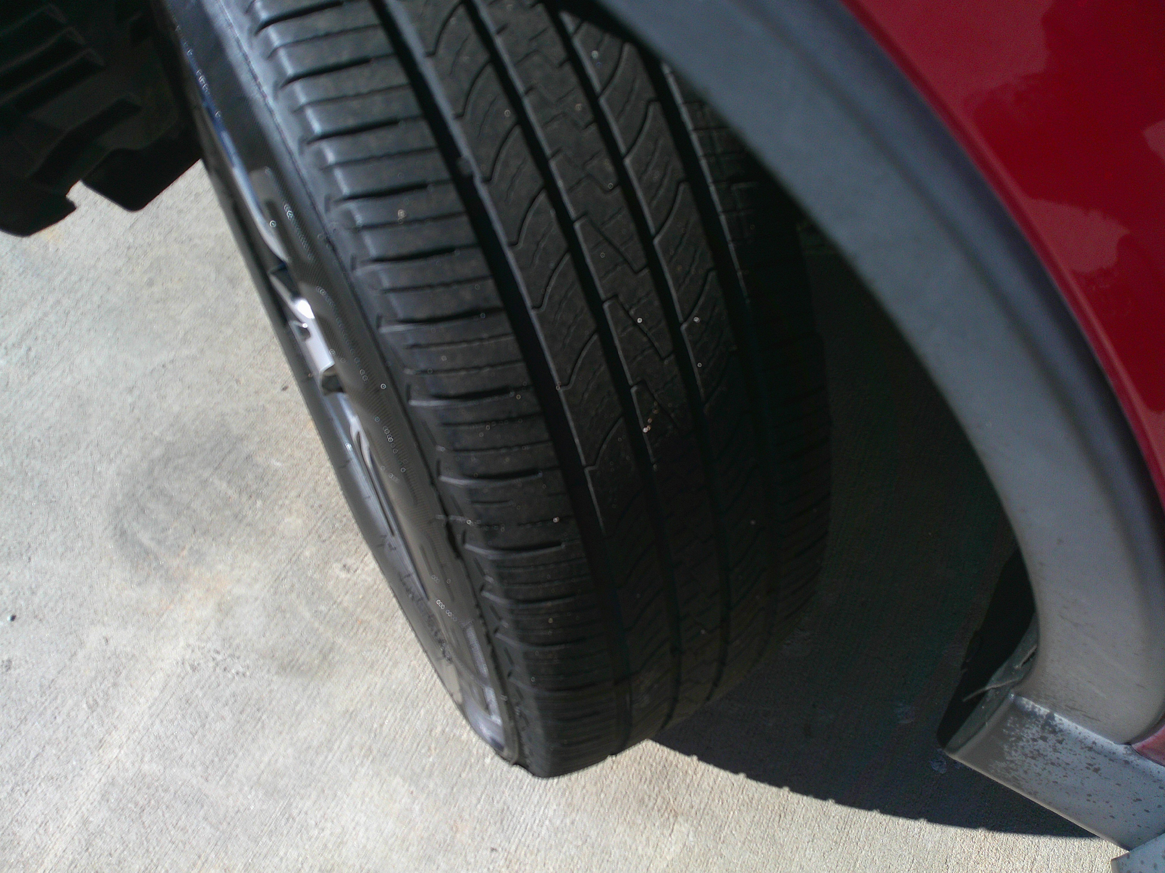 Used 2018 Toyota RAV4 XLE image 15