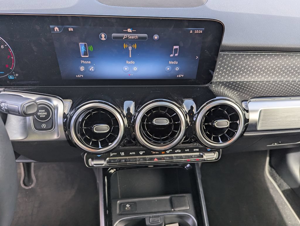 Used 2025 Mercedes-Benz GLB 250 image 14