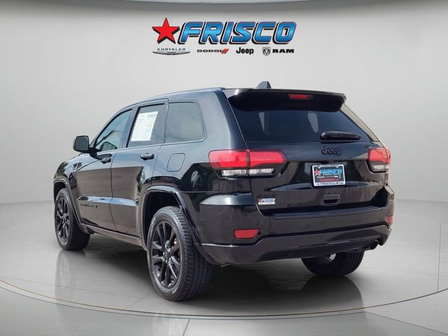 Used 2017 Jeep Grand Cherokee Altitude AWD/4WD image 5