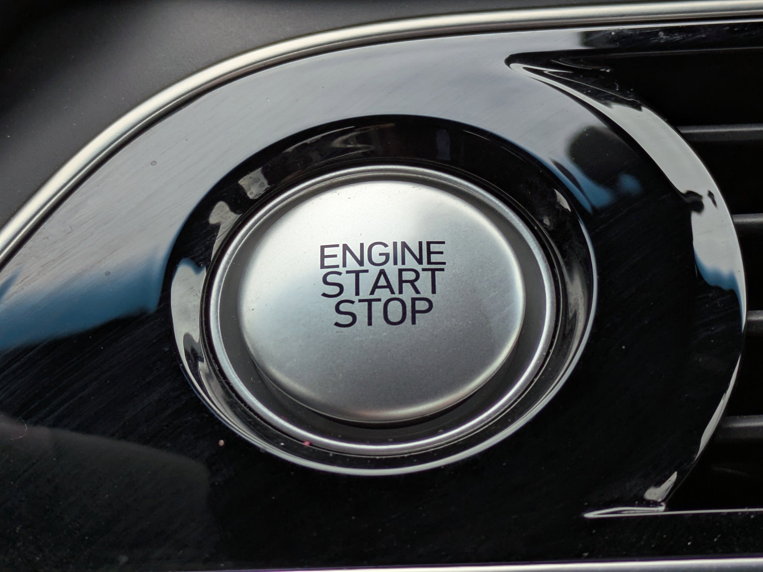 Certified 2022 Genesis G70 3.3T image 28