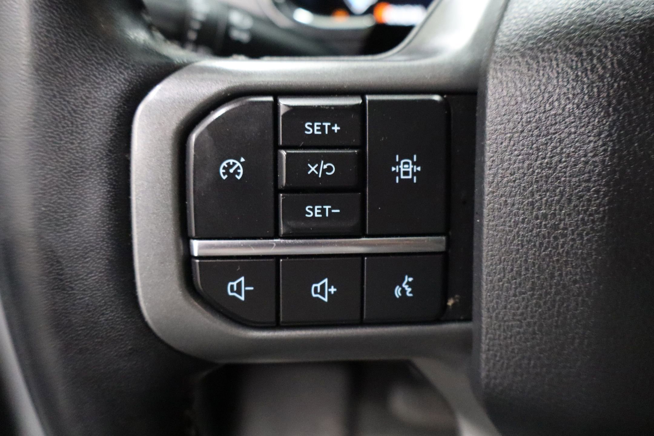 Used 2022 Ford F150 Lariat image 13