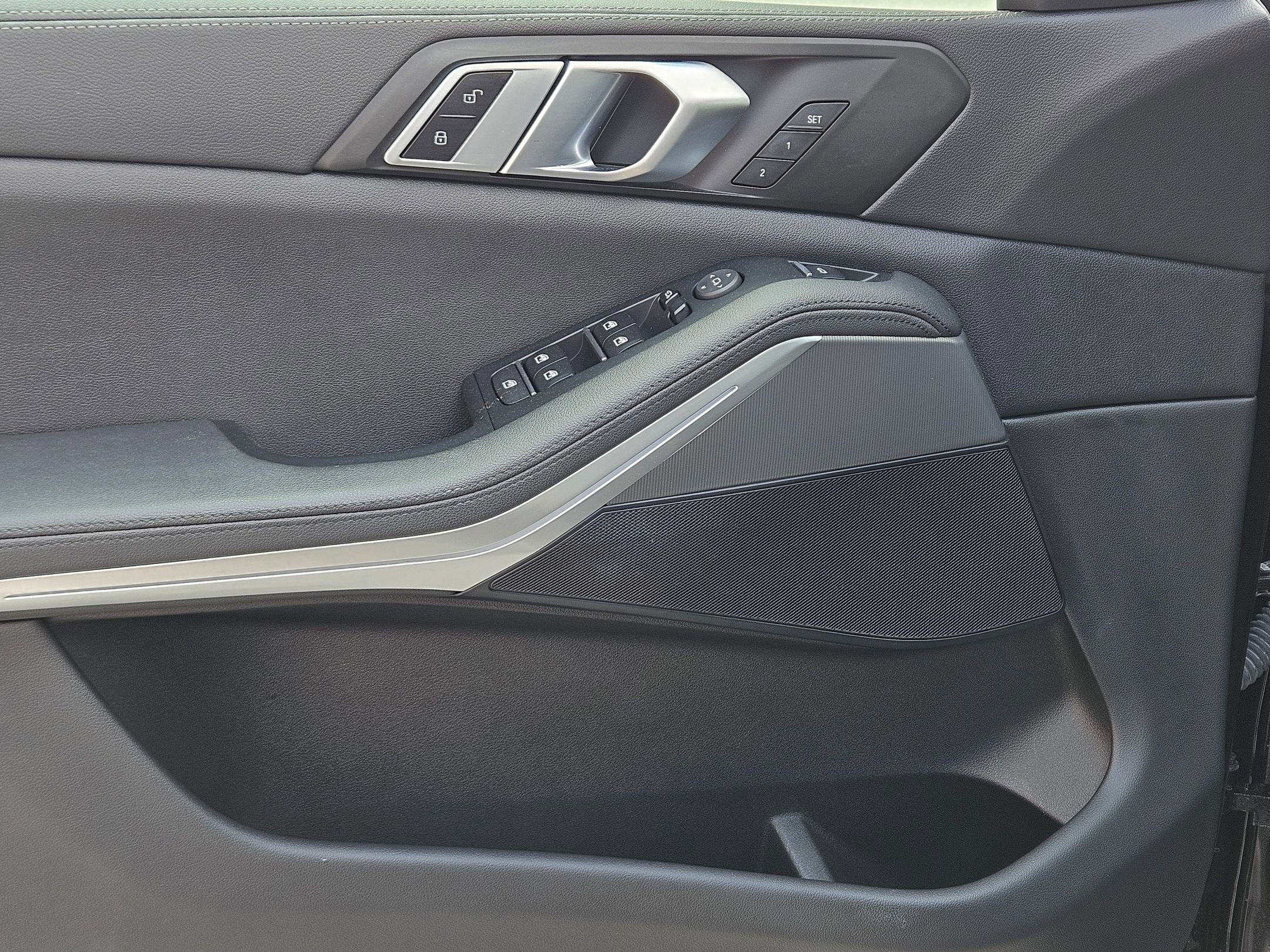 Used 2021 BMW X5 xDrive40i w/ Convenience Package image 18