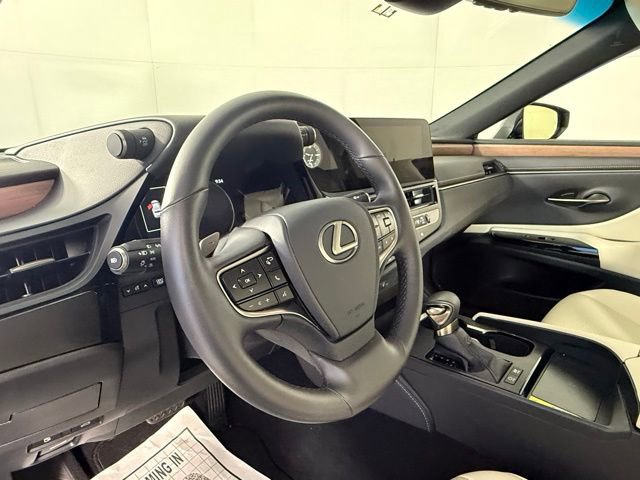 Certified 2025 Lexus ES 300h 300h w/ Premium Package image 15