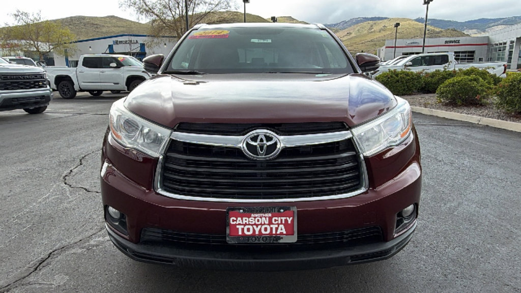 Used 2014 Toyota Highlander XLE AWD/4WD image 8