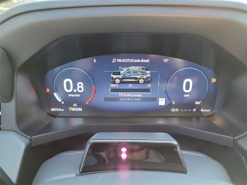 Used 2025 Ford Explorer ST image 30
