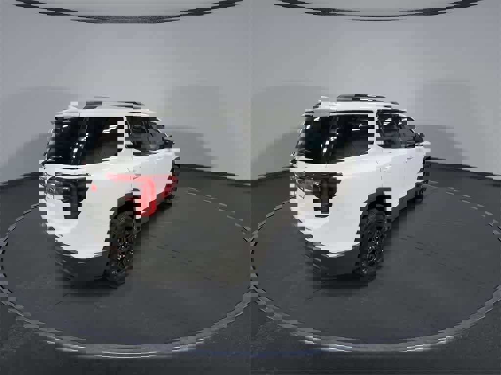 Used 2022 GMC Acadia AT4 w/ Preferred Package image 8