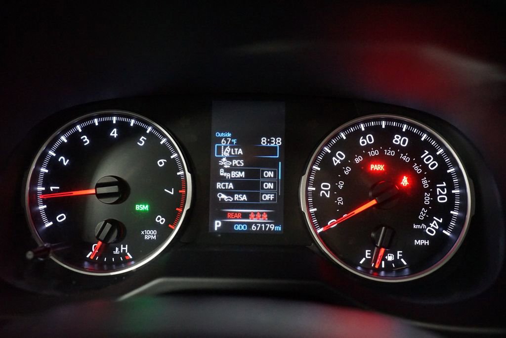 Certified 2022 Toyota RAV4 XLE Premium FWD image 15