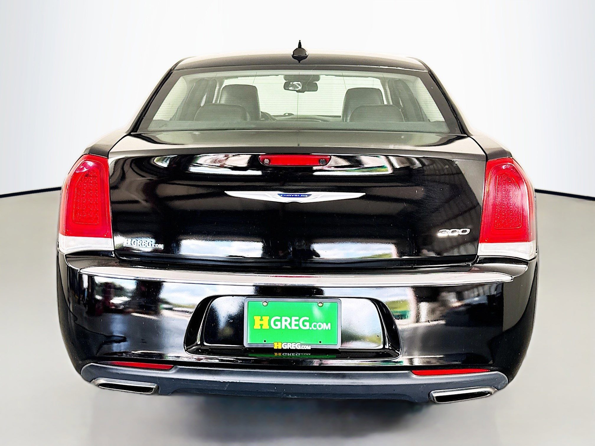 Used 2019 Chrysler 300 Limited image 8
