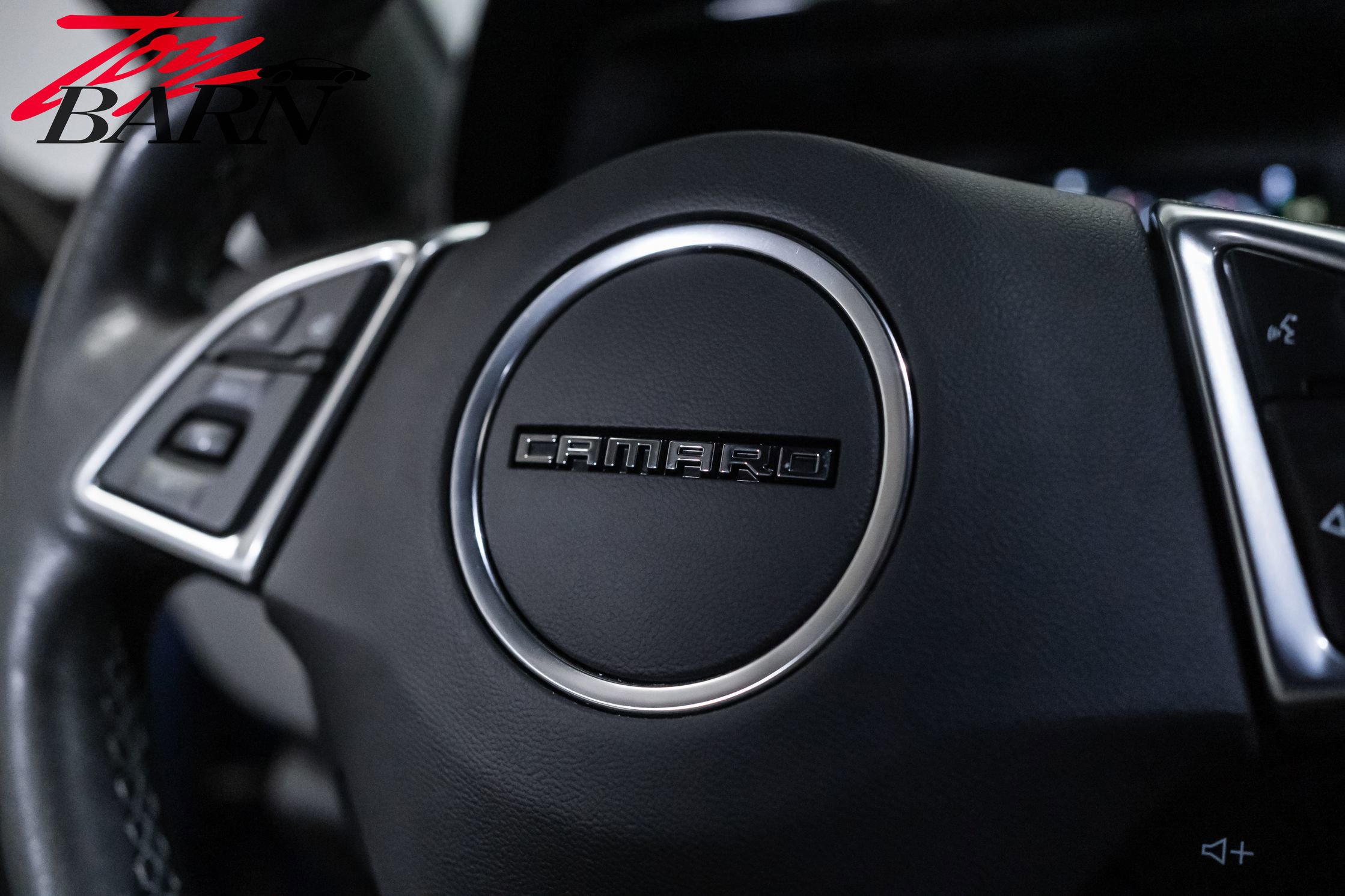 Used 2019 Chevrolet Camaro SS RWD image 31