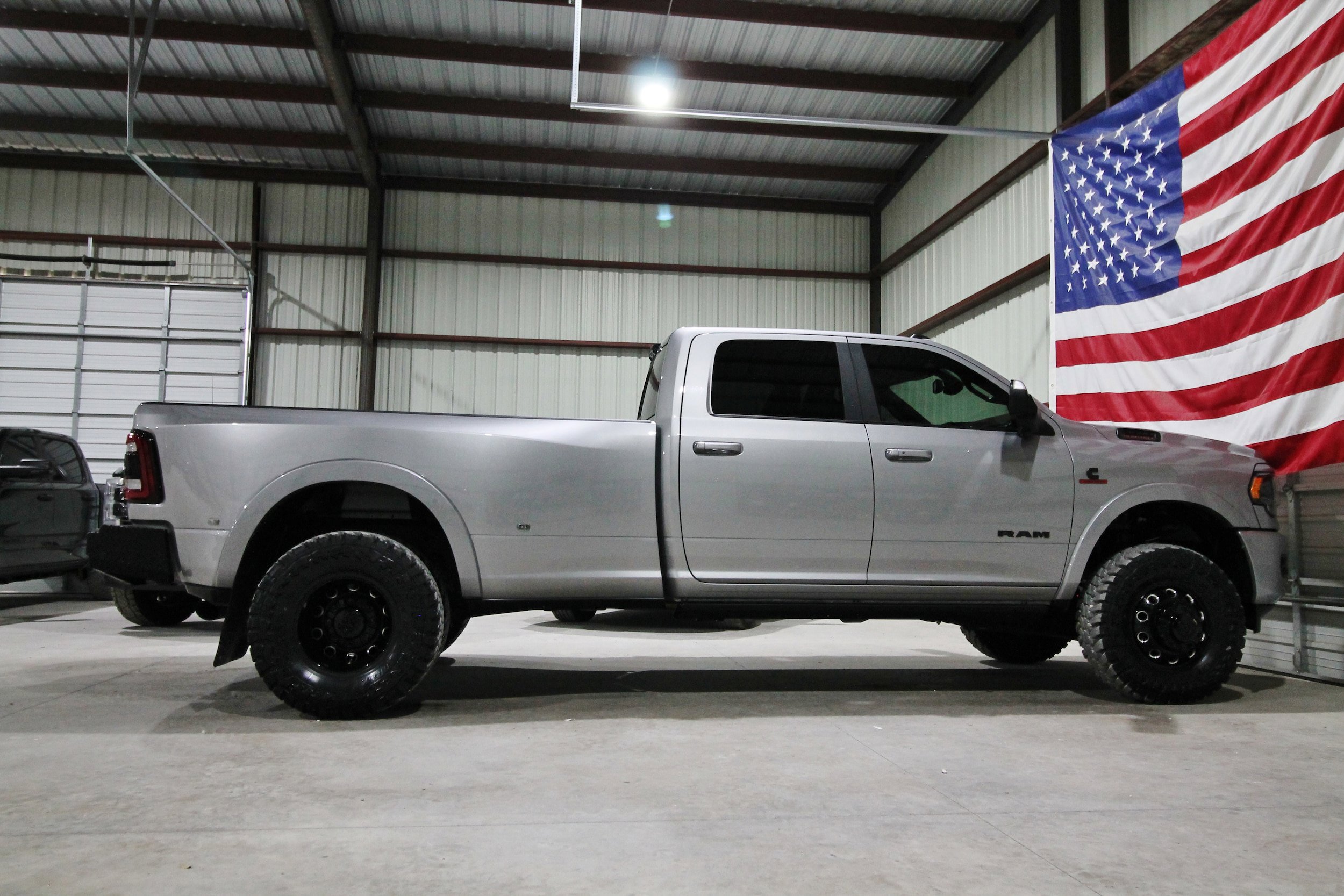 Used 2022 RAM 3500 Limited w/ Night Edition image 13