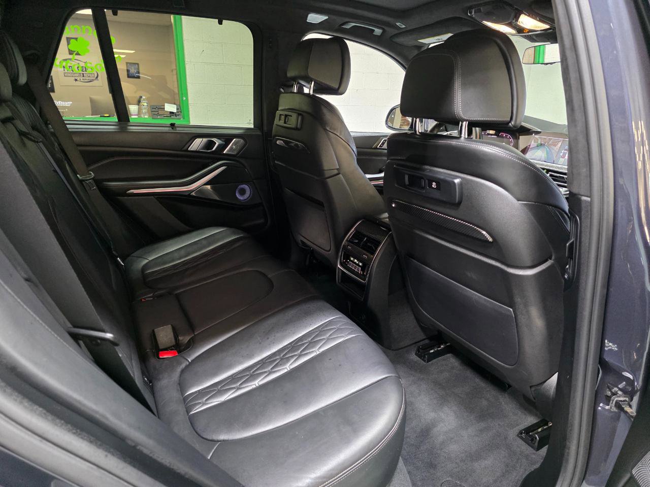 Used 2020 BMW X5 M50i w/ Executive Package image 27