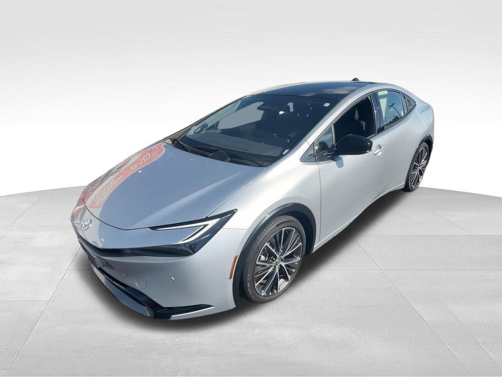 Used 2023 Toyota Prius Limited FWD image 4